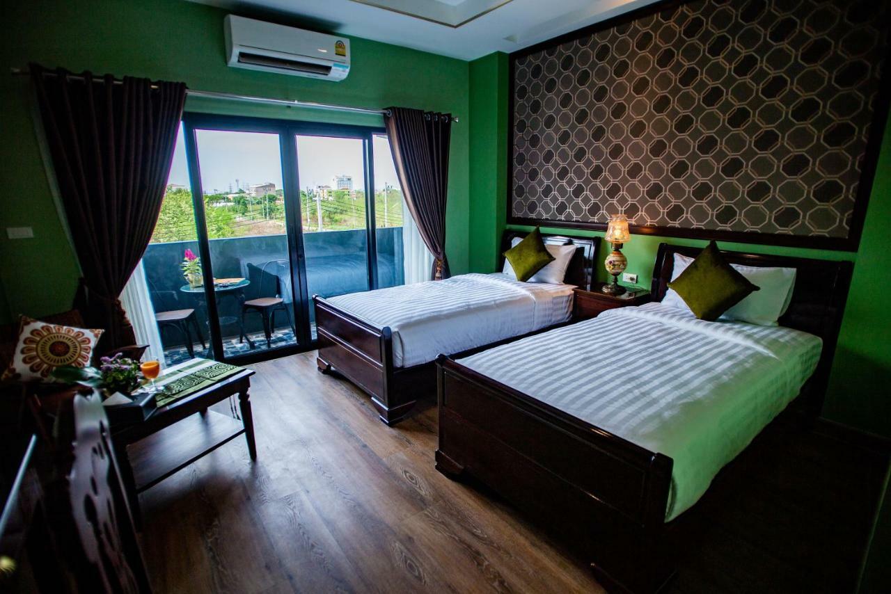Hotel Chunlee Grand Korat Nakhonratchasima Exteriér fotografie