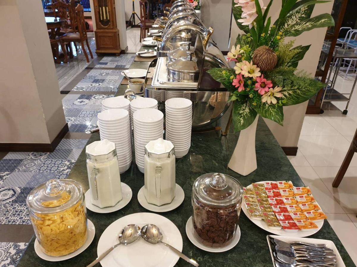Hotel Chunlee Grand Korat Nakhonratchasima Exteriér fotografie